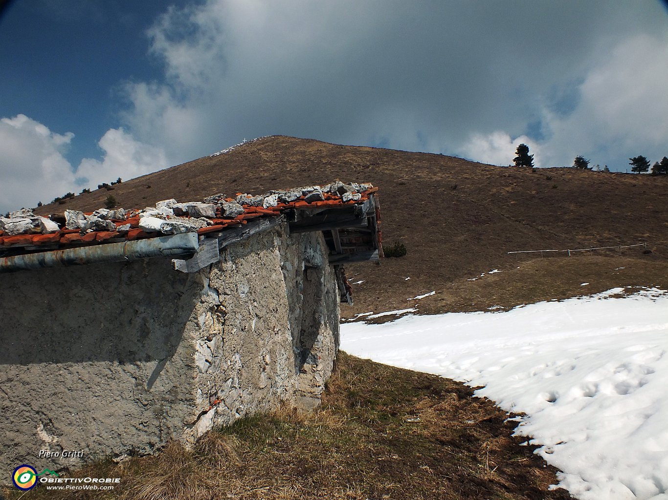 52 Con vista sul Colombina, finalmente col sole.JPG